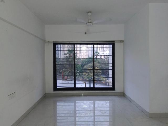 2 BHK Apartment in Kandivali East for resale Mumbai. The reference number is 11668799