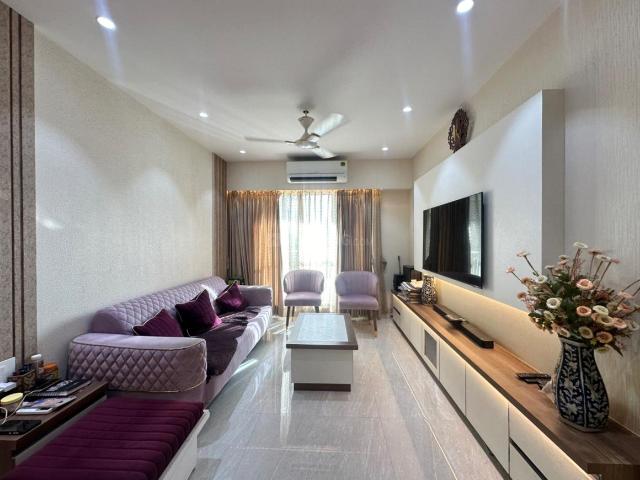 2 BHK Apartment in Kandivali East for resale Mumbai. The reference number is 14828646