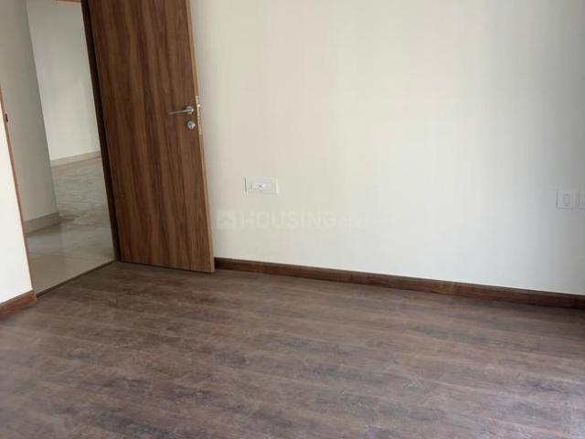 2 BHK Apartment in Kandivali East for resale Mumbai. The reference number is 17837948