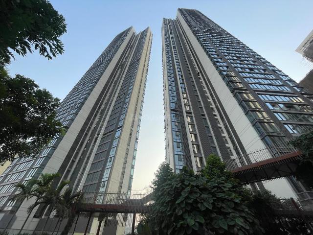 2 BHK Apartment in Kandivali East for resale Mumbai. The reference number is 17053211