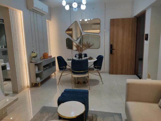 2 BHK Apartment in Kandivali East for resale Mumbai. The reference number is 17082174