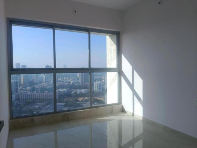 2 BHK Apartment in Kandivali East for resale Mumbai. The reference number is 17346555