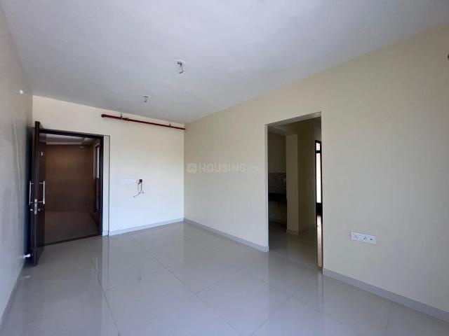 2 BHK Apartment in Kandivali East for resale Mumbai. The reference number is 18485670