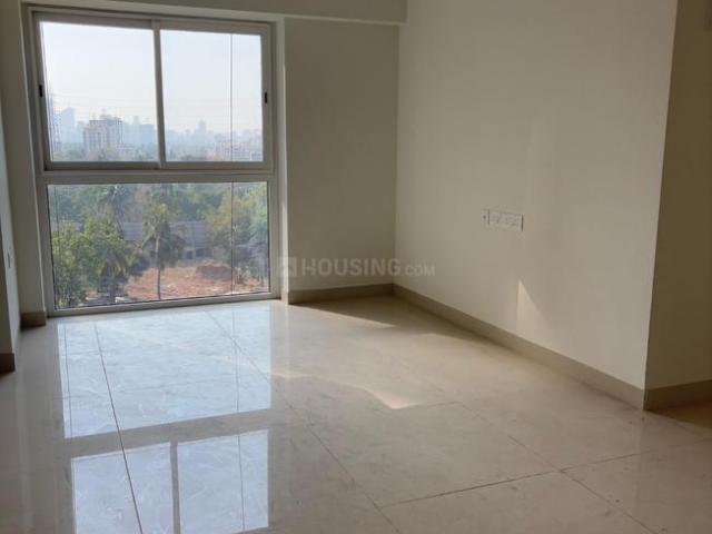 2 BHK Apartment in Kandivali East for resale Mumbai. The reference number is 18528440
