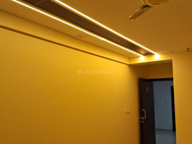 2 BHK Apartment in Kandivali East for resale Mumbai. The reference number is 18675035