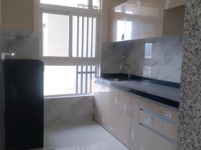 2 BHK Apartment in Kandivali East for resale Mumbai. The reference number is 18700318