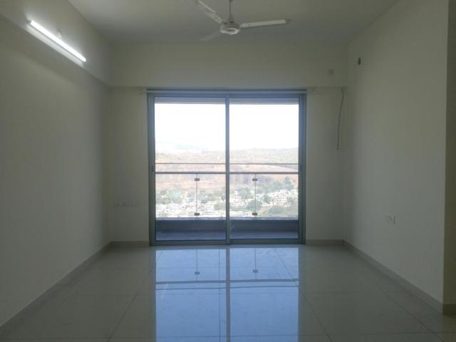 2 BHK Apartment in Kandivali East for resale Mumbai. The reference number is 19553459