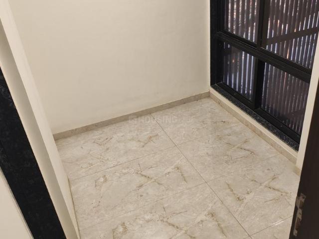 2 BHK Apartment in Kandivali East for resale Mumbai. The reference number is 19566794