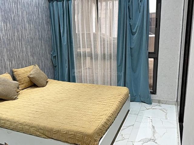 2 BHK Apartment in Kandivali East for resale Mumbai. The reference number is 19591979