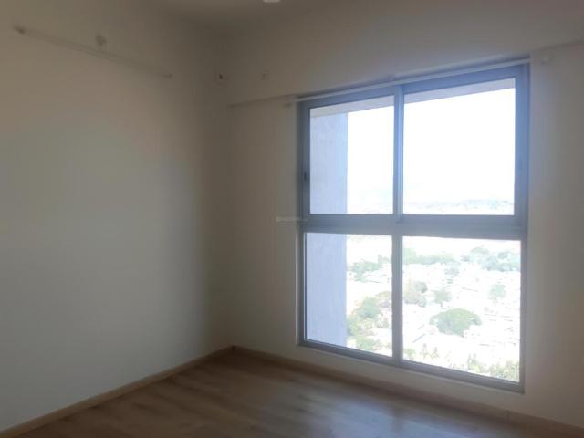 2 BHK Apartment in Kandivali East for resale Mumbai. The reference number is 19734732