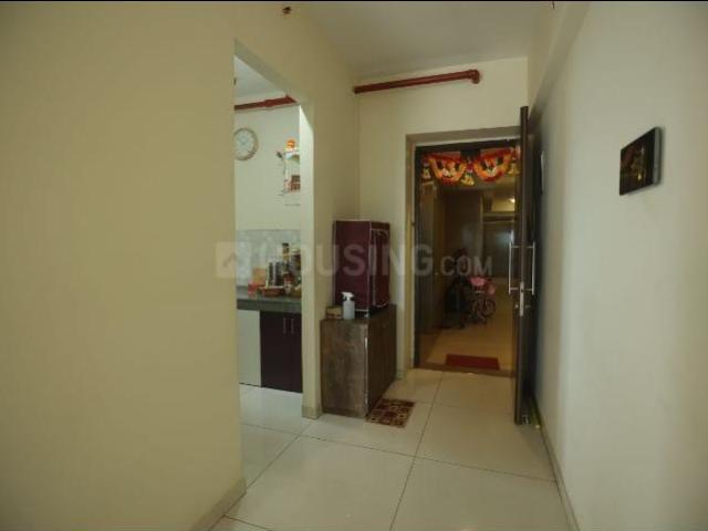 2 BHK Apartment in Kandivali East for resale Mumbai. The reference number is 19807500