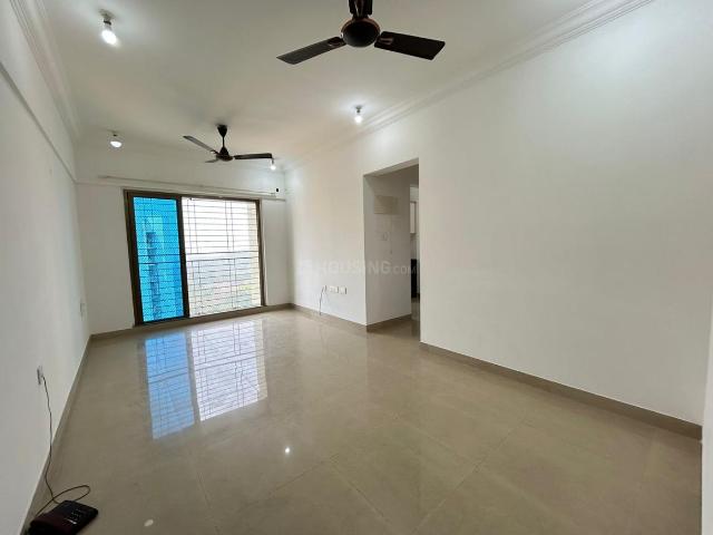 2 BHK Apartment in Kandivali East for resale Mumbai. The reference number is 19810953