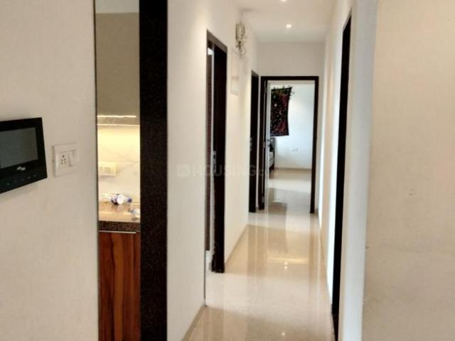 2 BHK Apartment in Kandivali East for resale Mumbai. The reference number is 19826529