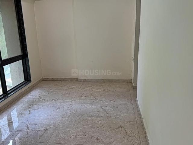 2 BHK Apartment in Kandivali East for resale Mumbai. The reference number is 19858114