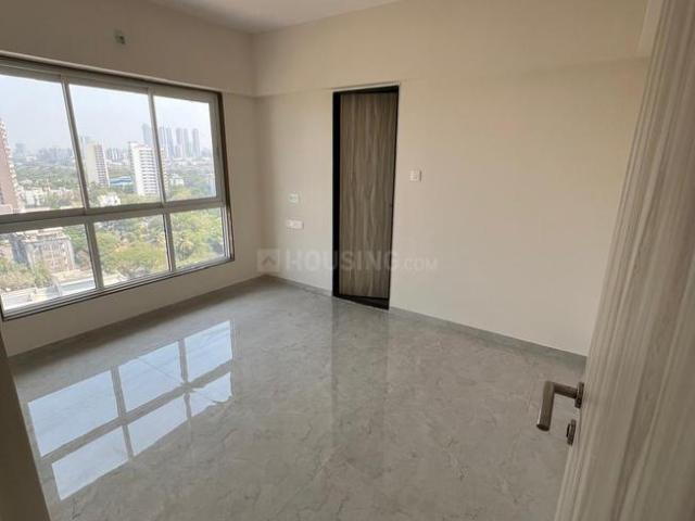 2 BHK Apartment in Kandivali East for resale Mumbai. The reference number is 19969551