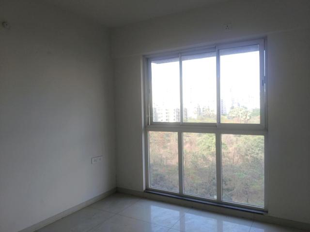 2 BHK Apartment in Kandivali East for resale Mumbai. The reference number is 19214035