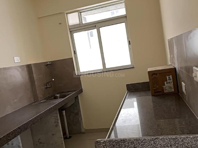 2 BHK Apartment in Kandivali East for resale Mumbai. The reference number is 19339897