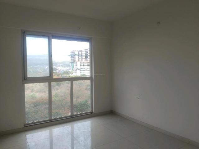2 BHK Apartment in Kandivali East for resale Mumbai. The reference number is 20428779