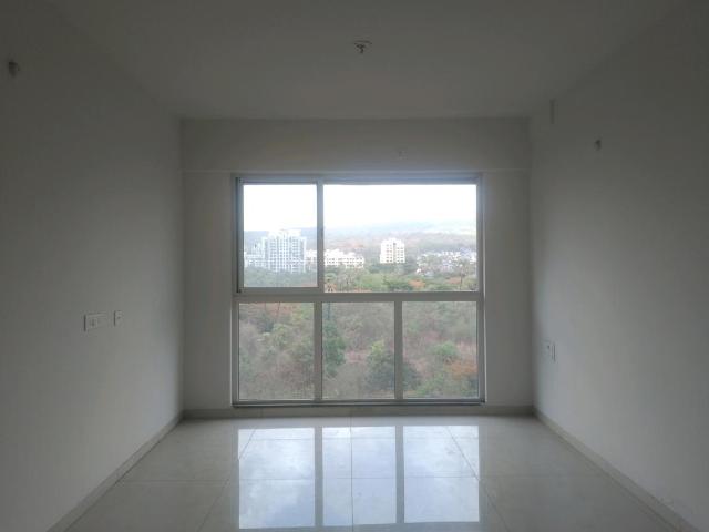 2 BHK Apartment in Kandivali East for resale Mumbai. The reference number is 20428821