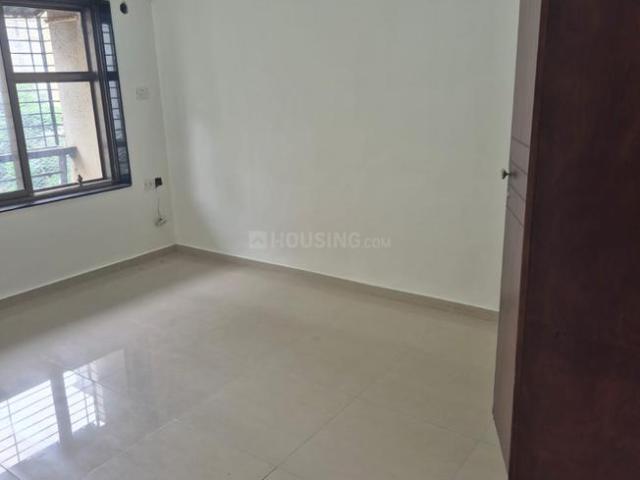 2 BHK Apartment in Kandivali East for resale Mumbai. The reference number is 20444692