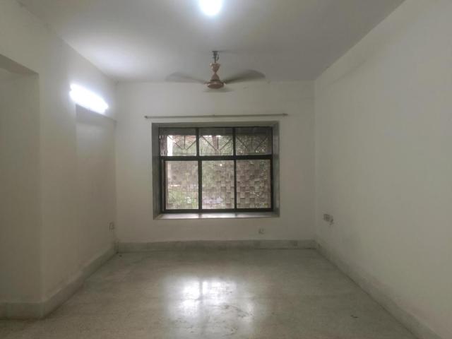 2 BHK Apartment in Kandivali East for resale Mumbai. The reference number is 20447120