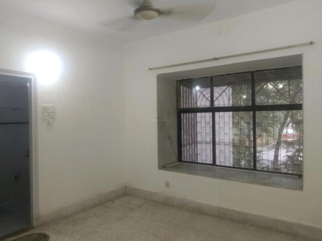 2 BHK Apartment in Kandivali East for resale Mumbai. The reference number is 20447137