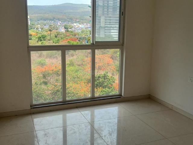 2 BHK Apartment in Kandivali East for resale Mumbai. The reference number is 20453996