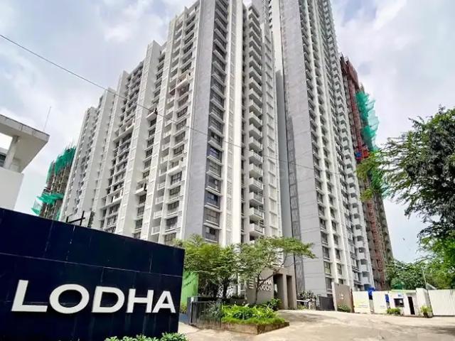 2 BHK Apartment in Kandivali East for resale Mumbai. The reference number is 20489222