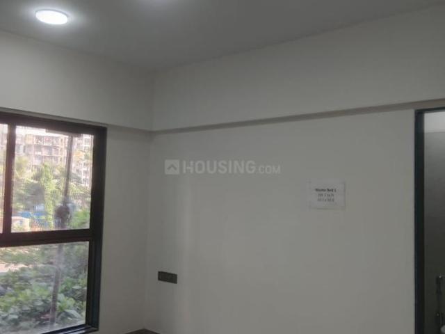 2 BHK Apartment in Kandivali East for resale Mumbai. The reference number is 20496546