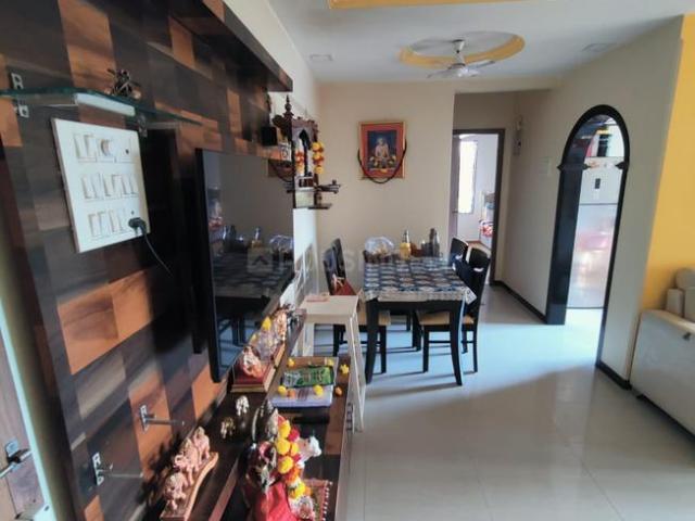 2 BHK Apartment in Kandivali East for resale Mumbai. The reference number is 20516601