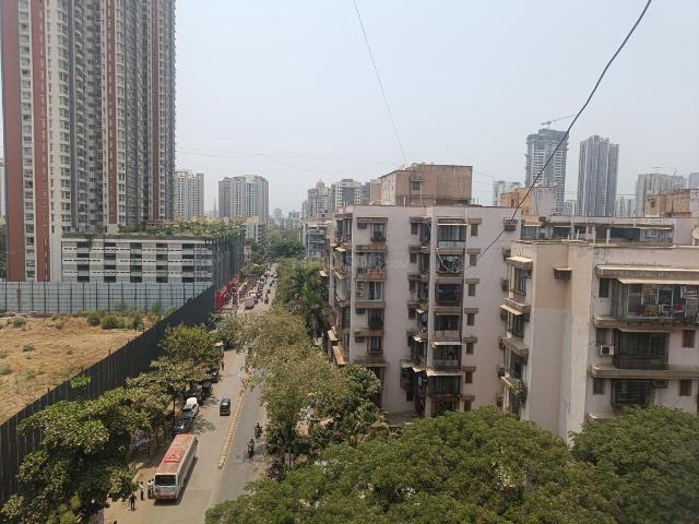 2 BHK Apartment in Kandivali East for resale Mumbai. The reference number is 20554977