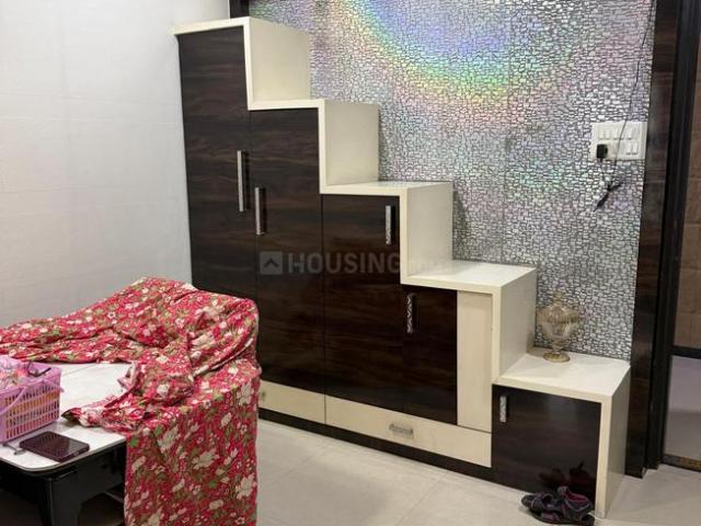2 BHK Apartment in Kandivali East for resale Mumbai. The reference number is 20591922