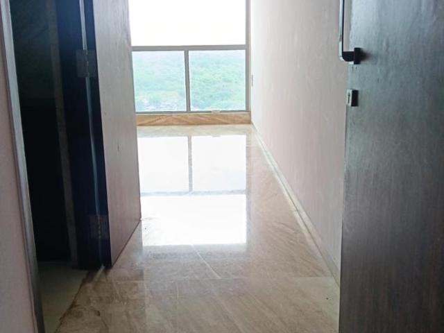 2 BHK Apartment in Kandivali East for resale Mumbai. The reference number is 20667303