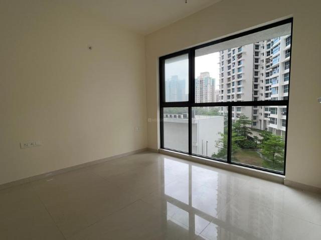 2 BHK Apartment in Kandivali East for resale Mumbai. The reference number is 20677174