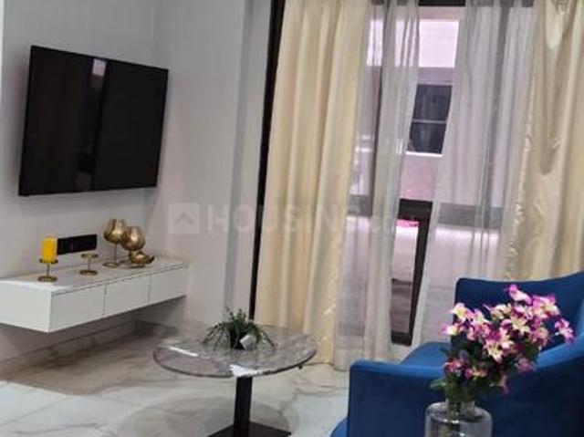2 BHK Apartment in Kandivali East for resale Mumbai. The reference number is 20688117