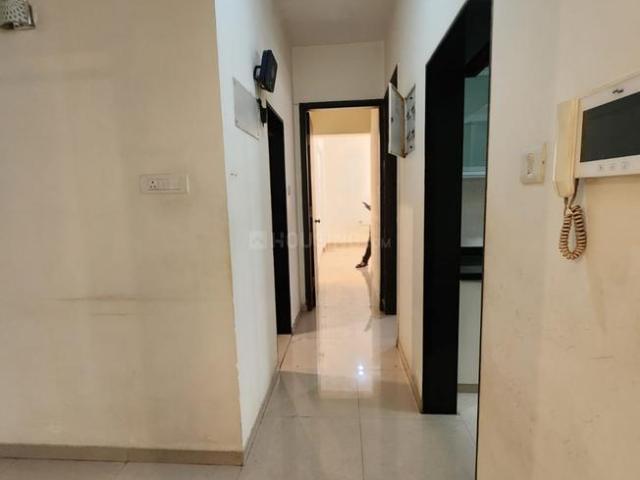 2 BHK Apartment in Kandivali East for resale Mumbai. The reference number is 20697436