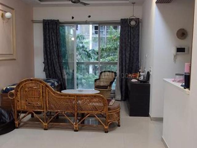 2 BHK Apartment in Kandivali East for resale Mumbai. The reference number is 20752033