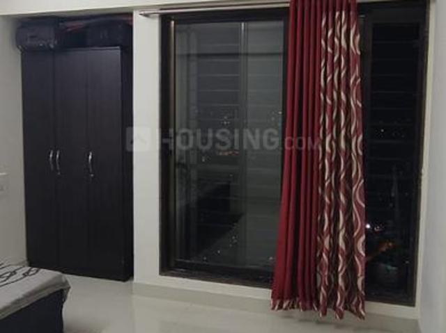 2 BHK Apartment in Kandivali East for resale Mumbai. The reference number is 20900276
