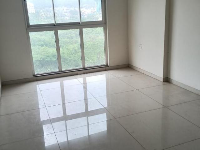 2 BHK Apartment in Kandivali East for resale Mumbai. The reference number is 20914627