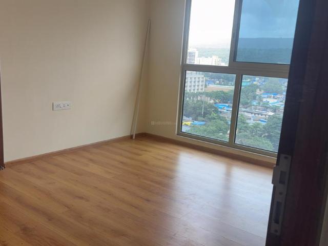 2 BHK Apartment in Kandivali East for resale Mumbai. The reference number is 20918482