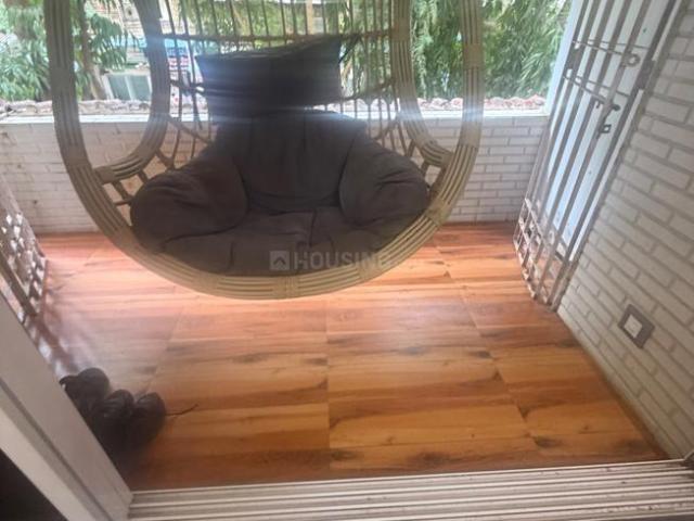 2 BHK Apartment in Kandivali East for resale Mumbai. The reference number is 20960722
