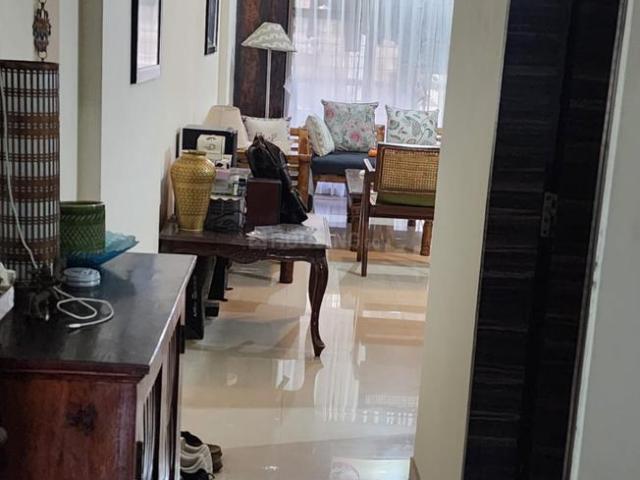 2 BHK Apartment in Kandivali East for resale Mumbai. The reference number is 20034375
