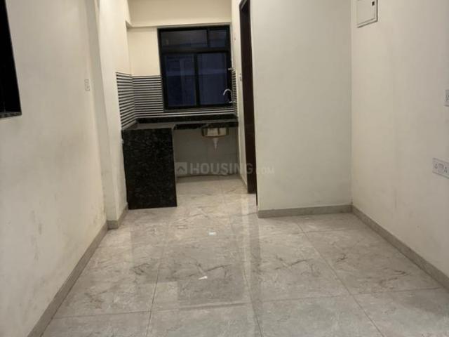 2 BHK Apartment in Kandivali East for resale Mumbai. The reference number is 20109091