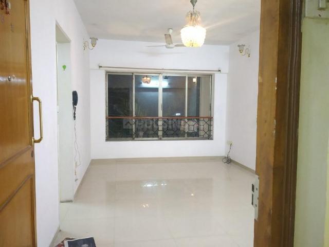 2 BHK Apartment in Kandivali East for resale Mumbai. The reference number is 20130953