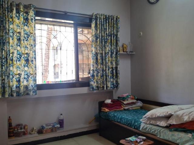 2 BHK Apartment in Kandivali East for resale Mumbai. The reference number is 20165192