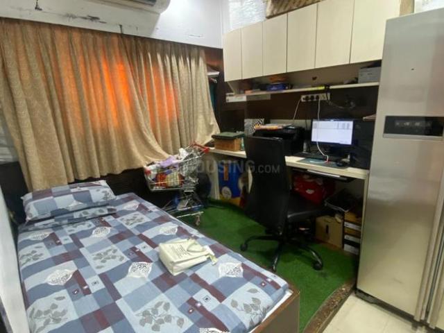 2 BHK Apartment in Kandivali East for resale Mumbai. The reference number is 20333591