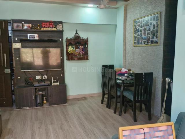 2 BHK Apartment in Kandivali East for resale Mumbai. The reference number is 20337564