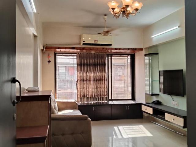 2 BHK Apartment in Kandivali East for resale Mumbai. The reference number is 20341019