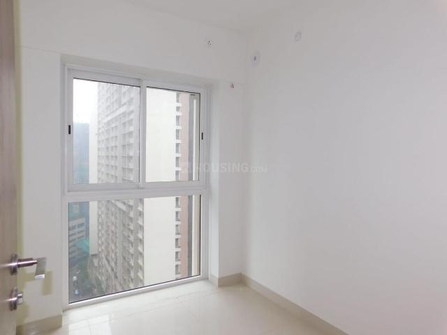 2 BHK Apartment in Kandivali East for resale Mumbai. The reference number is 20360100