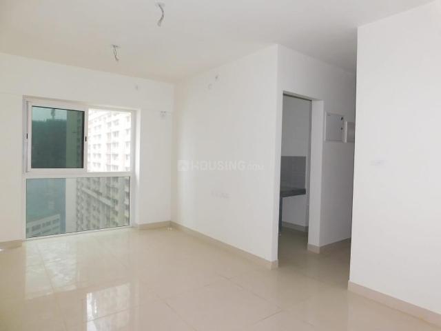 2 BHK Apartment in Kandivali East for resale Mumbai. The reference number is 20367237